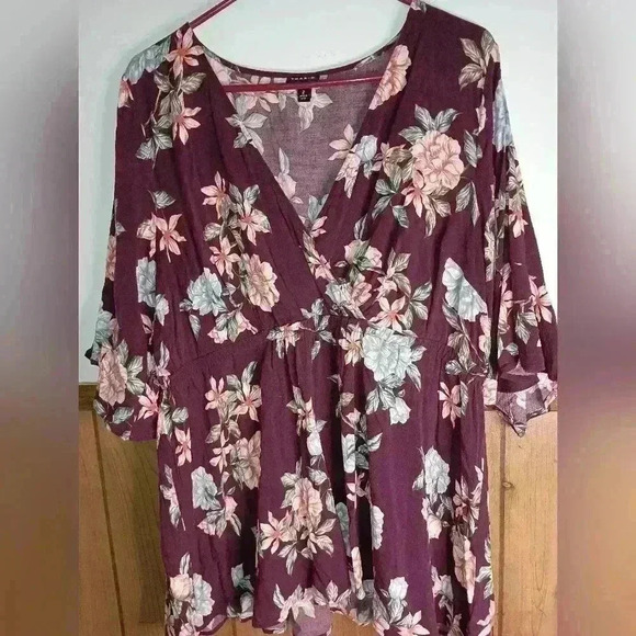 SALE!!Lady's Torrid Burgundy Merlo Floral Bohemian blouse (#316) - Picture 1 of 6